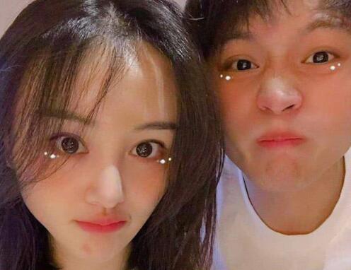 网曝郑爽解散公司疑分手 张恒已自己注册新公司
