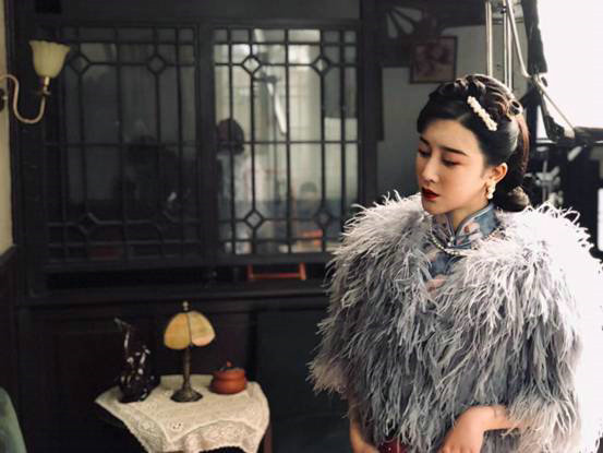 《惊蛰》李肖雅美腿实力抢镜 扮演者侍宣如竟然是她!