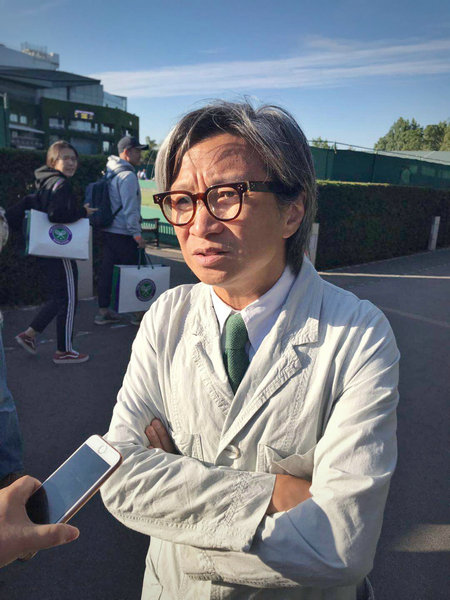 李娜时隔四年重回温网 陈可辛吴君如观战