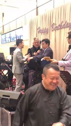 陈百祥68岁生日 曾志伟谭咏麟李克勤等到场庆贺