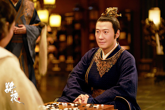 真香警告!黎明《将夜》慧眼识英 霸气“唐王”气场开挂
